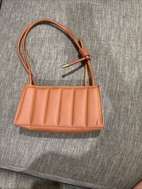 Women’s Tan Quilted Shoulder Bag